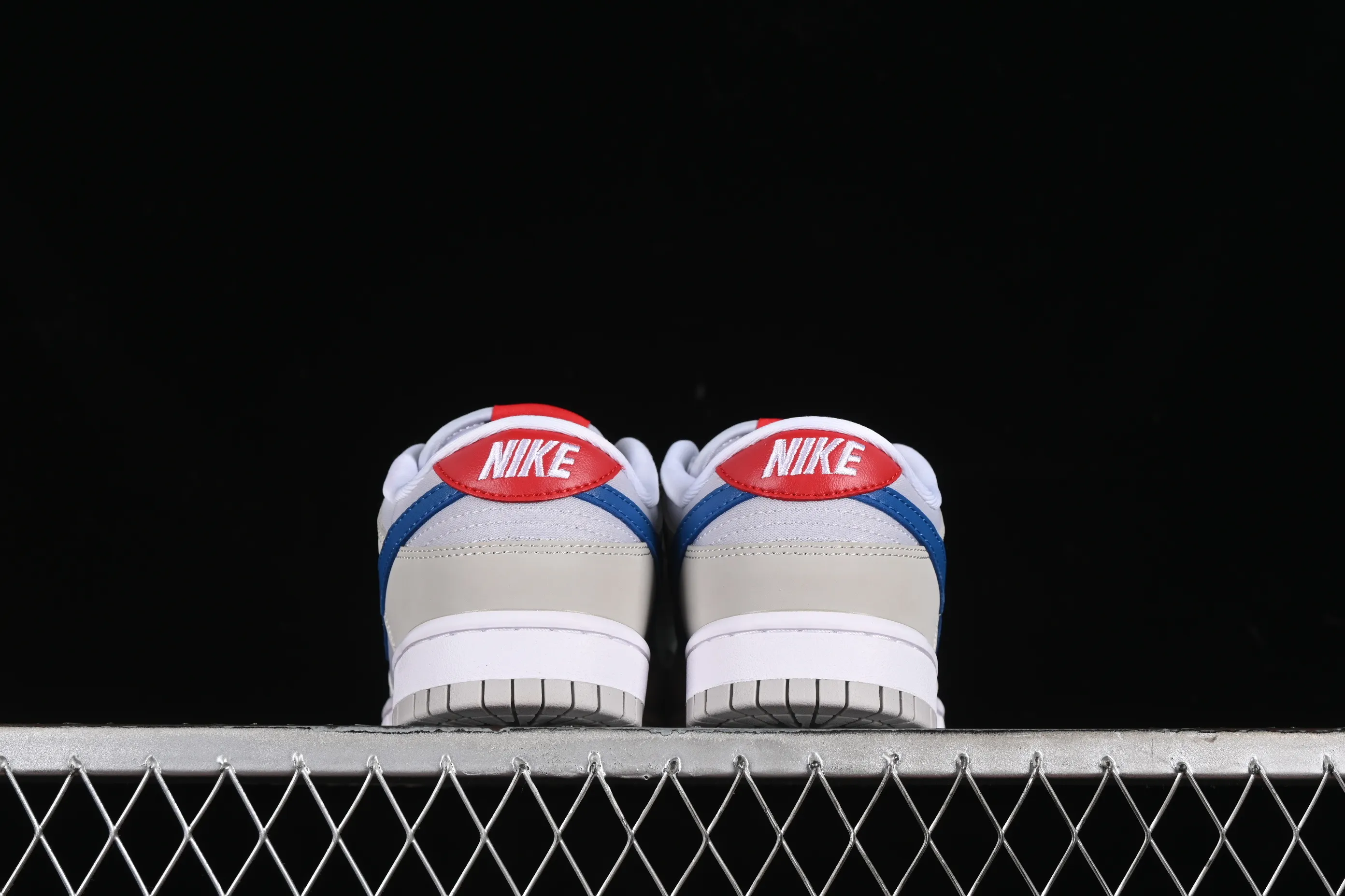 All categories Nk SB Dunk series Nk SB Dunk Low low-top sneakers Nk Dunk Low "Silver Surfer" Silver Surfer SB low-top casual sneakers HF0391-001
